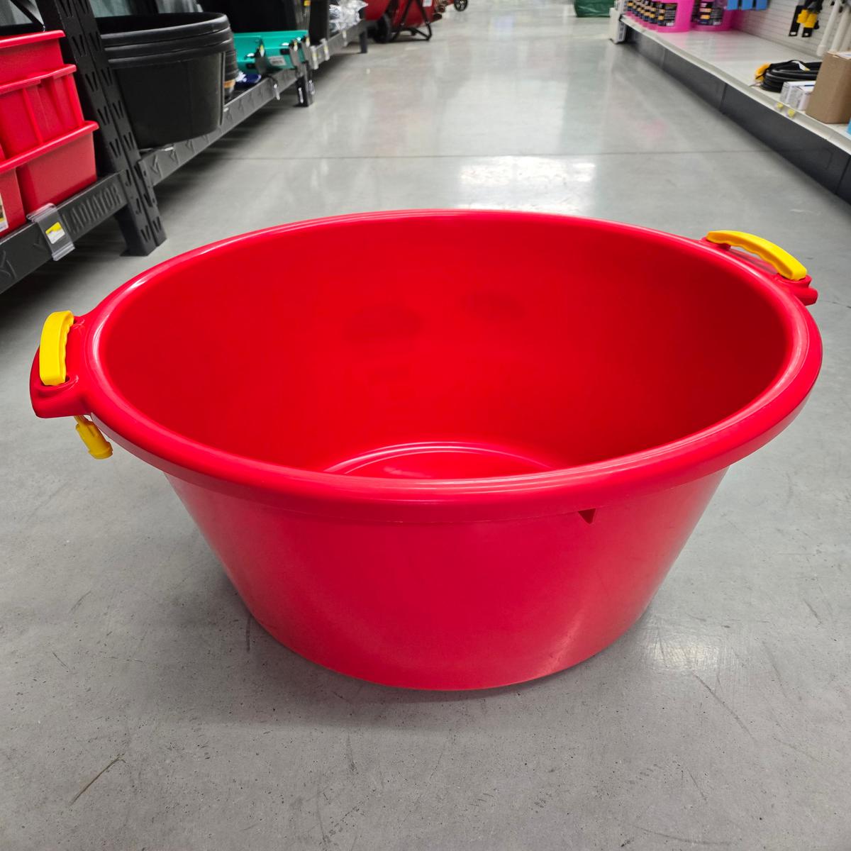 70QT Muck Tub Red