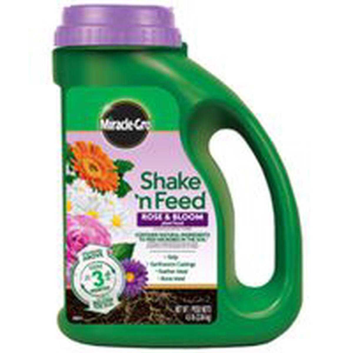 Miracle-Gro Shake ‘n Feed Rose and Bloom Plant Food, 4.5 lb Jug, 10-18-9 N-P-K Ratio